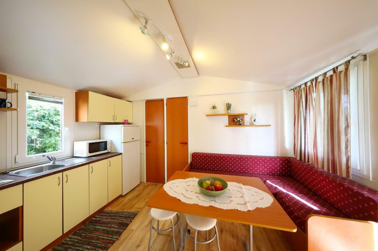 Mobile Home Grbe Nin Exteriér fotografie