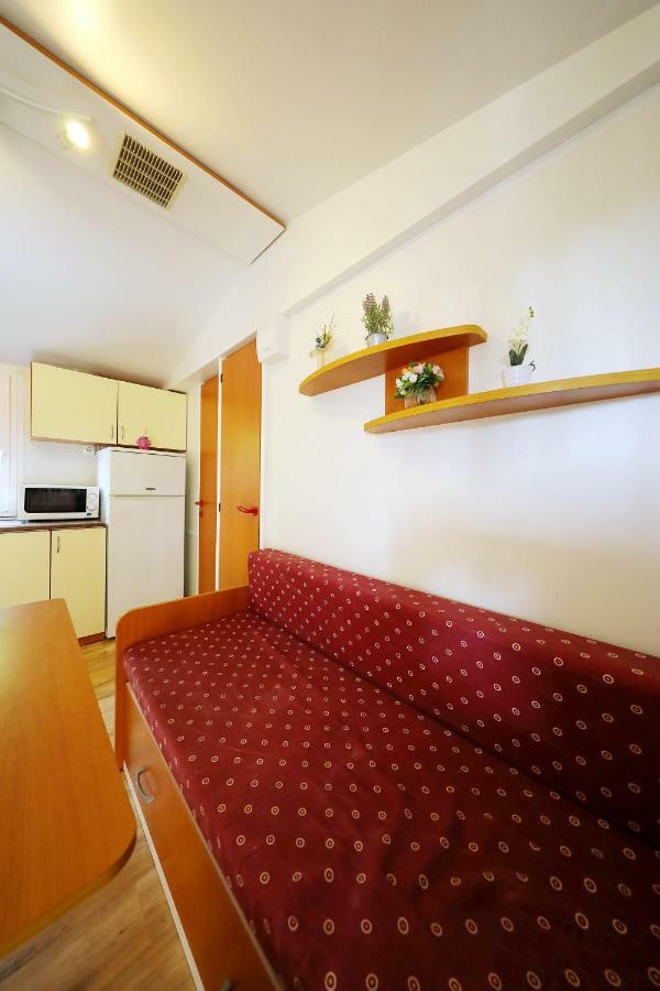 Mobile Home Grbe Nin Exteriér fotografie