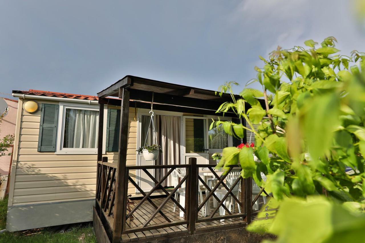 Mobile Home Grbe Nin Exteriér fotografie
