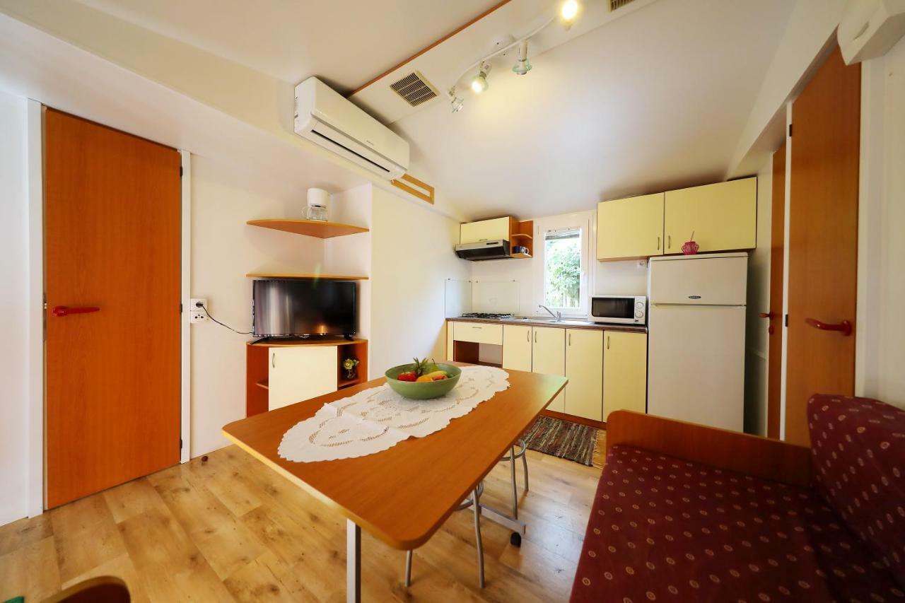 Mobile Home Grbe Nin Exteriér fotografie